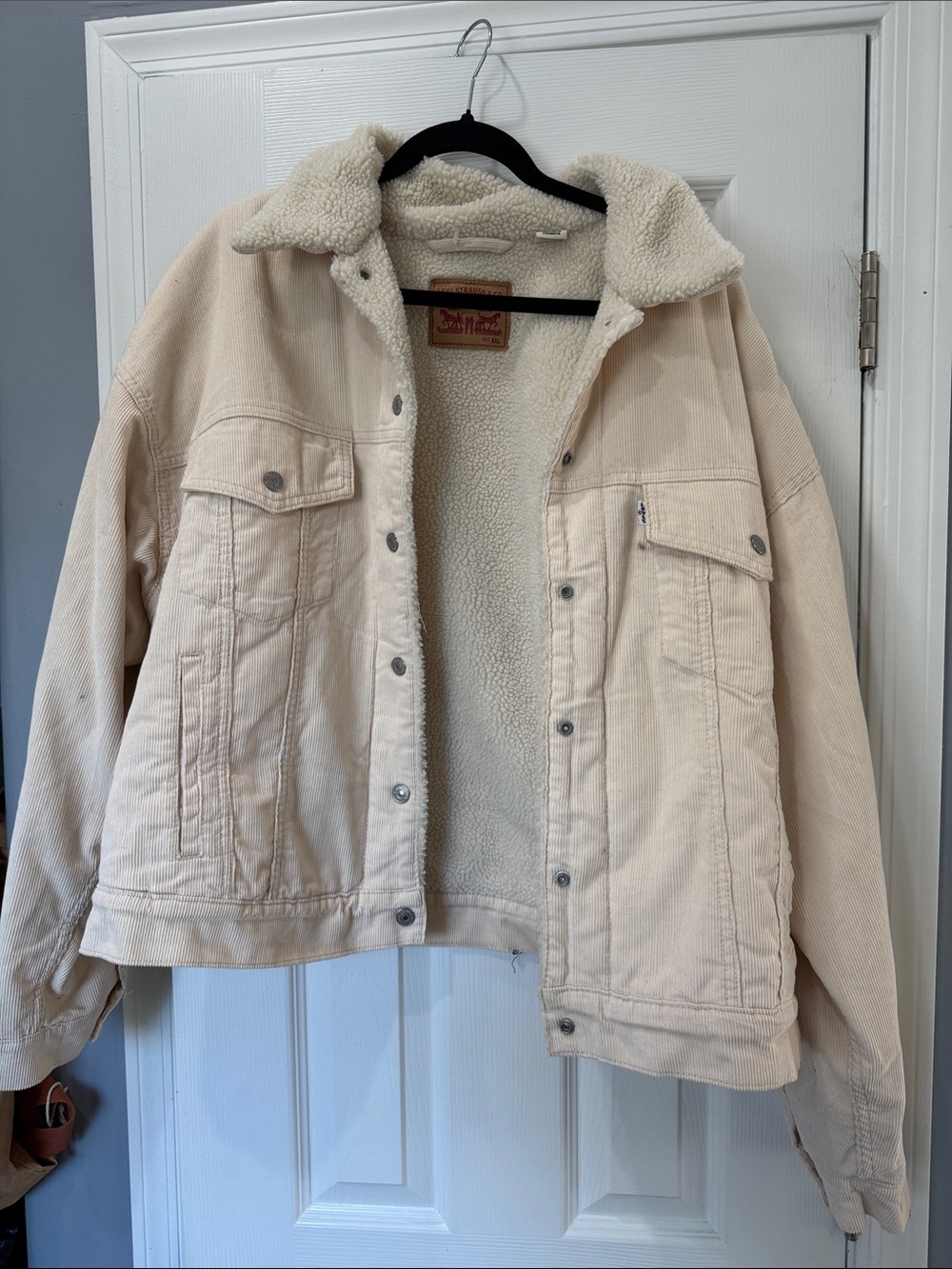 Levi's Cream Sherpa-Lined Corduroy Jacket - Women's